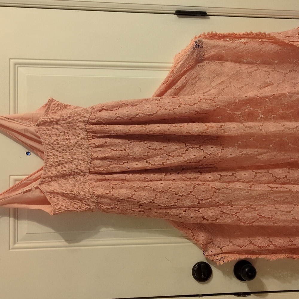 Live Life on the Beach with our Peach Cupshe Midi Dress - Perfect for the sun - Picture 11 of 12